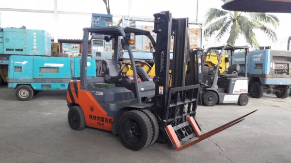 ขายรถยก TOYOTA 8FD25 เสาสูง 4 เมตร งาฮิ้งฟอร์ค