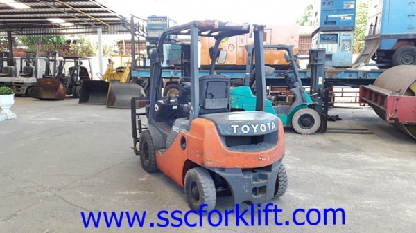 ขายรถยก TOYOTA 8FD20 เสาสูง 3เมตร งาฮิ้งฟอร์ค ขายรถยก TOYOTA 8FD20 เสาสูง 3เมตร งาฮิ้งฟอร์ค