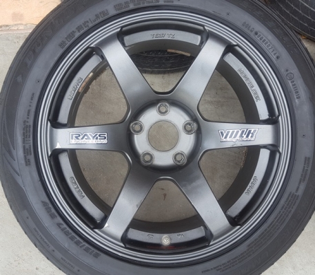 ขายล้อTE37 TZขอบ17 5รู กว้าง8พร้อมยาง 2 ล้อ