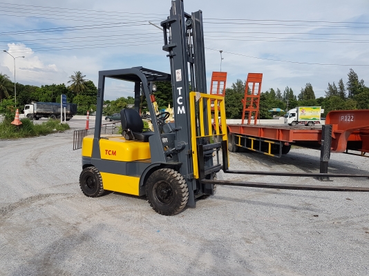 ขายรถยกดีเซลเสา4.5เมตร.ยางตันใหม่ๆ