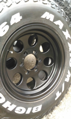 ขายยาง MT พร้อมล้อสวยๆ