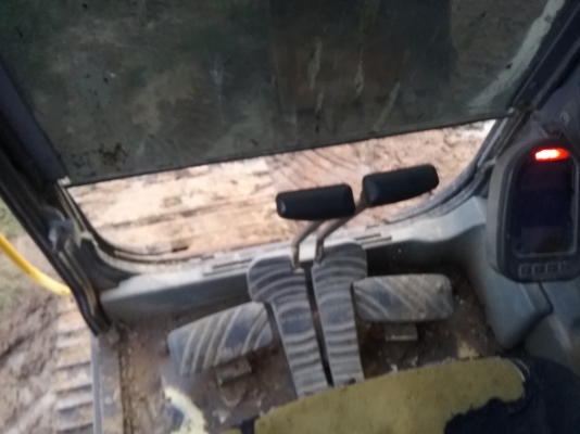 ขาย 1,050,000  VOLVO EC 210 B LC 14,000 ชม.เครื่องดี ปั้มแรง ไฟฟ้าครบ เอวแน่น ช่วงล่างเต็ม อินวอยท์ รถสวยพร้อมใช้เอกสารพร้อมโอน 090-772-3710 090-772-3708