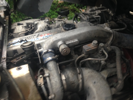 ขายเครื่องฮีโน่ P11C +เกียร์+หม้อน้ำ+อินเตอร์เครื่องเชียงกงไม่มีเปิดไม่มีไอเครื่องนิ่ม