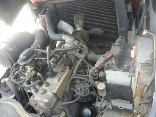 ขายรถโฟล์คลิฟTOYOTAรุ่น6เครื่องเบนชิน2.5ตัน