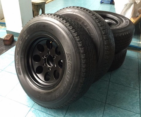 ขายล้อลายMickeythompson 16x8 off0 ยางBridgestone 265/70/16 ปี12 ดอกสวยเต็ม4เส้น