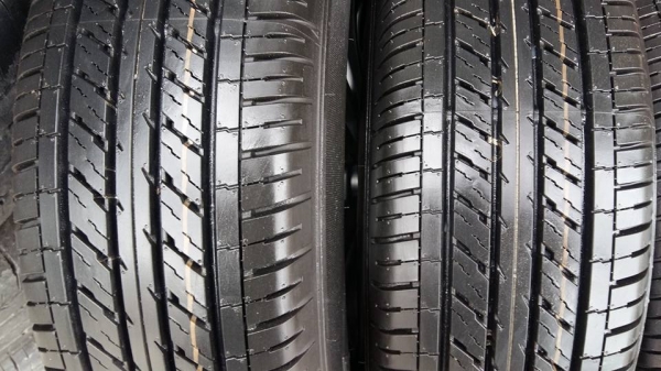 ขายล้อแม็ก revo 16" พร้อมยางปี16  สนใจติดต่อ ตาเล็ก ล้อและยางครับ 081-3747940