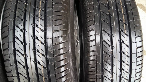 ขายล้อแม็ก revo 16" พร้อมยางปี16  สนใจติดต่อ ตาเล็ก ล้อและยางครับ 081-3747940