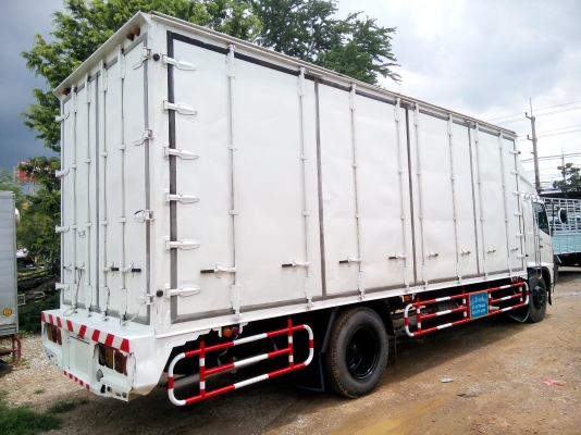 6 ล้อใหญ่  *Euro.2*  HINO MEGA  FG1J 220 แรงม้า * ยาว 7.20 ม.* รถสวยเดิม+สวยจริง * รถห้างแท้ * มีเล่มพร้อมโอน *