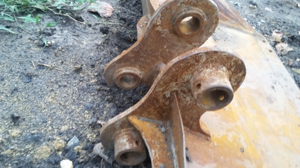 ขาย บุ้งกี๋ กวาดเลน ใส่รถขนาด PC30-40