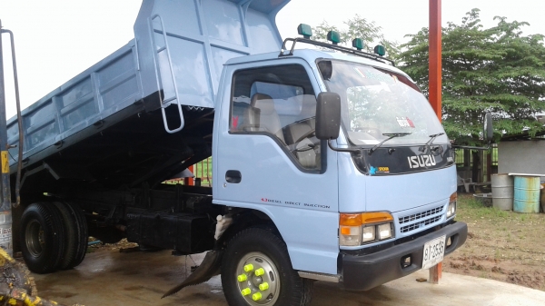 รถดั้มพ์