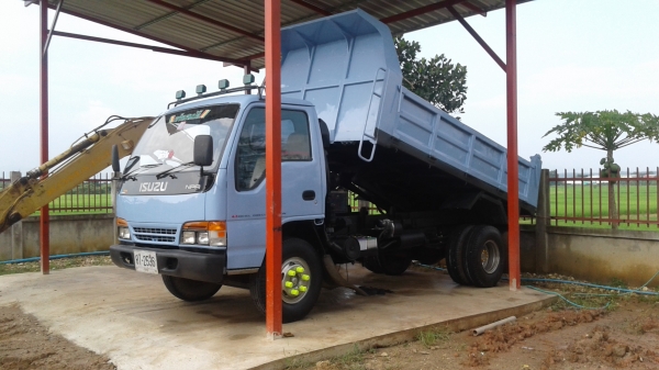 รถดั้มพ์