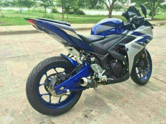 Yamaha R3 ABS 2015 ท่อแต่ง ไฟหน้าแต่ง กันล้ม กระจกมองข้างแต่ง น๊อตตั้งสแตน เบาะท้ายแต่ง ราคา100,000.-บาท สนใจติดต่อได้เลยคับ