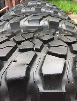 ยาง Mud BF goodrich 255 85 16 ดอกเยอะ ใช้ได้อีกนาน ราคาไม่แพง ยาง Mud BF goodrich 255 85 16 ดอกเยอะ ใช้ได้อีกนาน ราคาไม่แพง