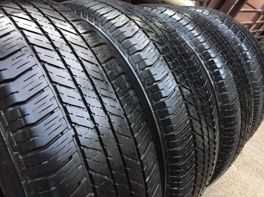 ยาง Bridgestone 265 65 17 ปลายปี13 ดอกเยอะ พร้อมใช้งาน ราคาไม่แพง