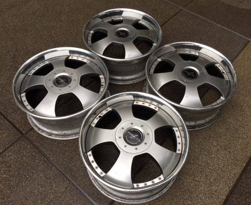 ล้อแท้ FABULOUS ขอบ18 ใส่ได้หลายรุ่น ราคาไม่แพง ล้อแท้ FABULOUS ขอบ18 ใส่ได้หลายรุ่น ราคาไม่แพง