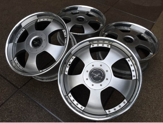 ล้อแท้ FABULOUS ขอบ18 ใส่ได้หลายรุ่น ราคาไม่แพง ล้อแท้ FABULOUS ขอบ18 ใส่ได้หลายรุ่น ราคาไม่แพง