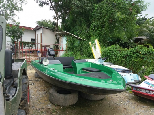 เรือเก่าญี่ปุ่นมีหลายลำ