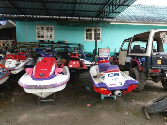 เรือเก่าญี่ปุ่นมีหลายลำ