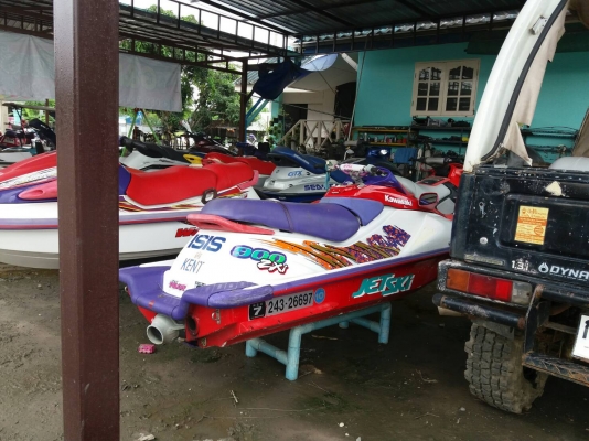 เรือเก่าญี่ปุ่นมีหลายลำ