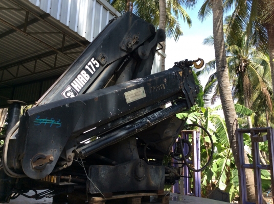 ขายhiab 175 ยก6.3ตัน 3ปลอก ชักไฮดรอลิค