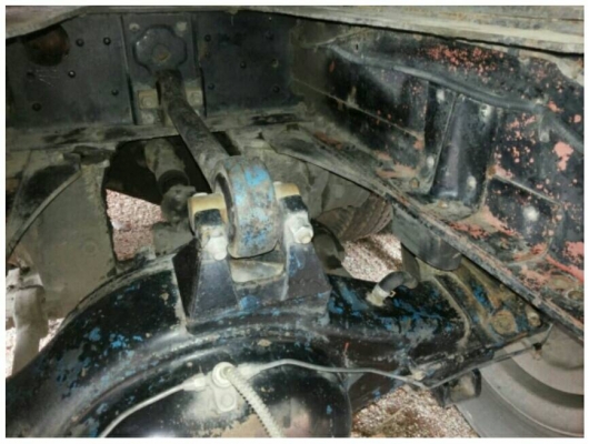 ขายทั้ถงพ่วงนะคะ รถบ้านคะ เครื่องเปลี่ยนเป็น 320. แจ้งลงเล่มทะเบียนเรียบร้อยแล้ว ขายพร้อมหางสามเพลาแท้ สภาพภายในคอนโซลสวยคะ เล่มทะเบียนพร้อมโอน ราคา 950,000 บาท ต่อรองได้ตามเนื้องานคะ สนใจโทร 083-9686255ไอดีไลน์ Paravee108