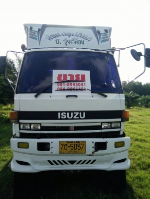 ขายทั้ถงพ่วงนะคะ รถบ้านคะ เครื่องเปลี่ยนเป็น 320. แจ้งลงเล่มทะเบียนเรียบร้อยแล้ว ขายพร้อมหางสามเพลาแท้ สภาพภายในคอนโซลสวยคะ เล่มทะเบียนพร้อมโอน ราคา 950,000 บาท ต่อรองได้ตามเนื้องานคะ สนใจโทร 083-9686255ไอดีไลน์ Paravee108