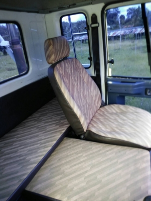 ขายทั้ถงพ่วงนะคะ รถบ้านคะ เครื่องเปลี่ยนเป็น 320. แจ้งลงเล่มทะเบียนเรียบร้อยแล้ว ขายพร้อมหางสามเพลาแท้ สภาพภายในคอนโซลสวยคะ เล่มทะเบียนพร้อมโอน ราคา 950,000 บาท ต่อรองได้ตามเนื้องานคะ สนใจโทร 083-9686255ไอดีไลน์ Paravee108