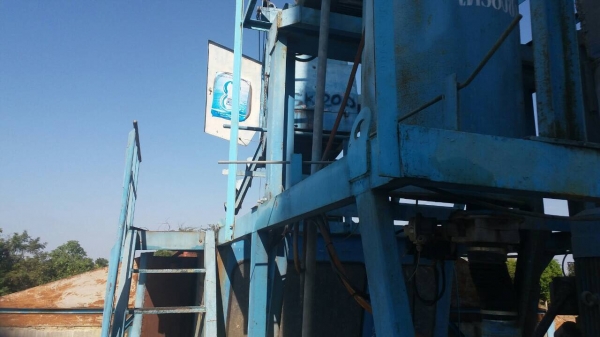 ขายเเพล้นปูน 0.5 คิว พร้อมรถโม่ปูน