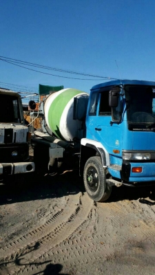 ขายเเพล้นปูน 0.5 คิว พร้อมรถโม่ปูน