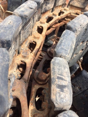 แทรคเหล็ก KOMATSU 38 ข้อ นำเข้าจากญี่ปุ่น ติดต่อ 087-9118593/085-0843200