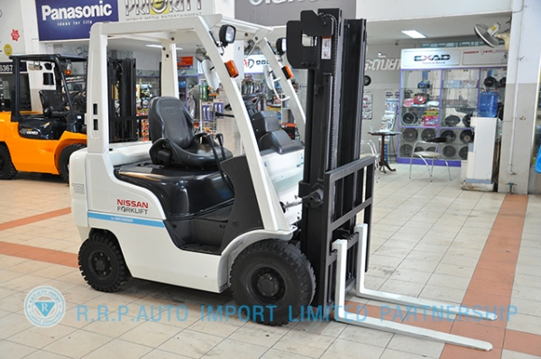 ขายรถโฟล์คลิฟท์มือสอง NISSAN รุ่น NL01-000188 ราคา 175,000 บาทนำเข้าจากประเทศญี่ปุ่น 100\% ไม่เคยใช้งานในประเทศไทย