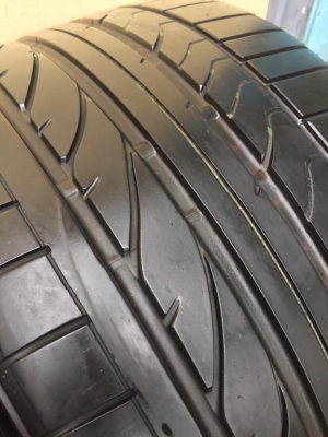 ขายยาง BRIDGESTONE POTENZA RE050A 305-30-19 ปี14 ดอกหนาจัด ไม่มีตำหนิ ไม่มีปะ คู่ละ 9,500 บาท
