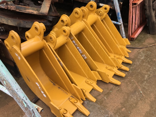 ขาย!! บุ้งกี๋ขุดวางท่อ ขาย!! บุ้งกี๋ขุดวางท่อ