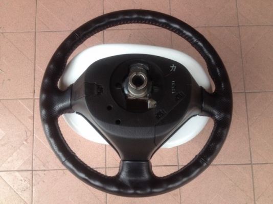 วง HONDA หนังรูเย็บด้ายเเดงโลโก้เเดงเก่าญี่ปุ่นเเท้สภาพสวยจัด วง HONDA หนังรูเย็บด้ายเเดงโลโก้เเดงเก่าญี่ปุ่นเเท้สภาพสวยจัด