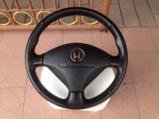 วง HONDA หนังรูเย็บด้ายเเดงโลโก้เเดงเก่าญี่ปุ่นเเท้สภาพสวยจัด