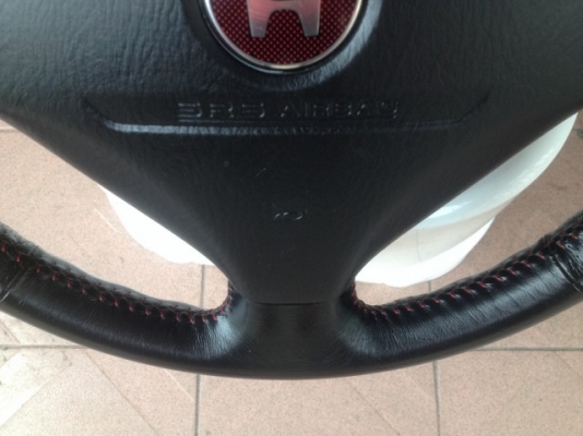 วง HONDA หนังรูเย็บด้ายเเดงโลโก้เเดงเก่าญี่ปุ่นเเท้สภาพสวยจัด วง HONDA หนังรูเย็บด้ายเเดงโลโก้เเดงเก่าญี่ปุ่นเเท้สภาพสวยจัด