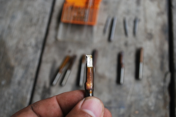 มีดค้วานรูในเล็กๆๆๆ