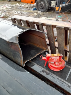 บริการซ่อมระบบไฮดรอลิคและไฟฟ้า รคเครน รถแบคโคร และเครื่องจักรกลหนักอื่นๆ