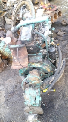 ขายเครื่องรถแมคโคSK-120. สภาพสวย เครื่องไม่เคยรื้อซ่อม 4-B D-1ขายไม่แพงครับ