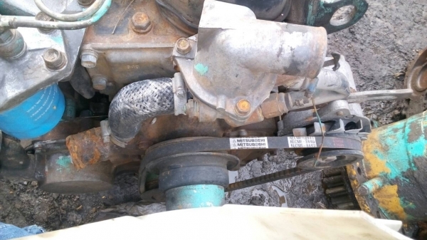 ขายเครื่องรถแมคโคSK-120. สภาพสวย เครื่องไม่เคยรื้อซ่อม 4-B D-1ขายไม่แพงครับ