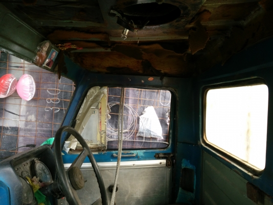 หัวเก๋งหกล้อหน้ายาว