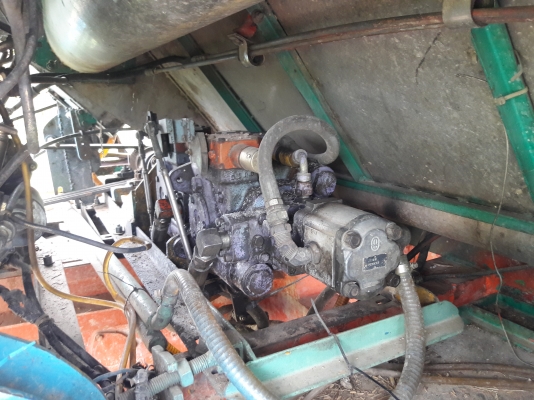 รถเกี่ยวข้าวไทยเจิญ+บ้านนาการช่าง เครื่องjo8c +โบว์ เดิน10ปั้ม22แรงๆ ปรุงแต่งไว้พร้อมใช้งาน