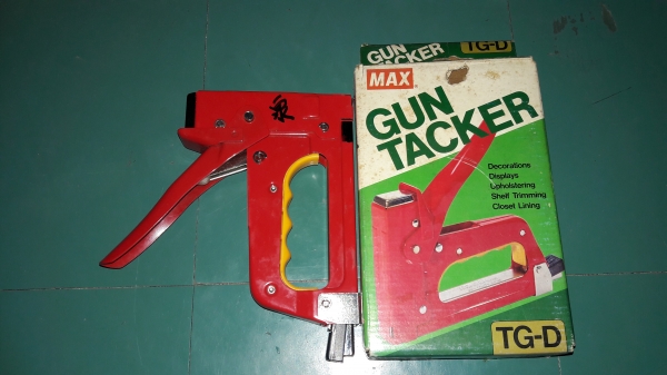 ขายที่ยิงลวดMAX made in Japan.งานเก่า ขายที่ยิงลวดMAX made in Japan.งานเก่า