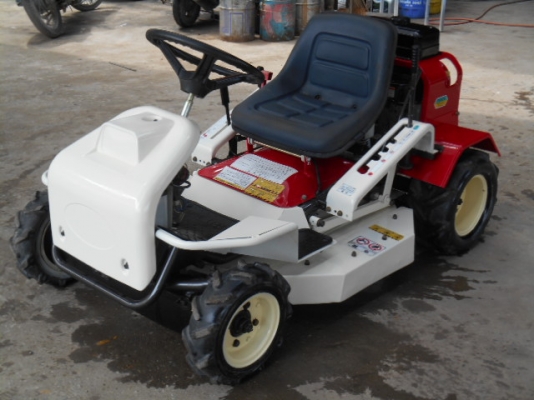 รถตัดหญ้า OREC RM82B 11 แรง พร้อมใช้งาน