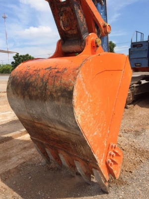 ขายรถแบคโฮ รถขุด HITACHI ZX350LCK-3 ปี 2009 รถนอกนำเข้าจากญี่ปุ่น สภาพสวยพร้อมใช้งาน มีVDOการทำงานครับ ขายรถแบคโฮ รถขุด HITACHI ZX350LCK-3 ปี 2009 รถนอกนำเข้าจากญี่ปุ่น สภาพสวยพร้อมใช้งาน มีVDOการทำงานครับ