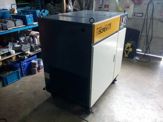 ขายปั๊มลมโรตารีสกรู HITACHI OSP 11E5A " 15 HP ") เครื่องปั๊มลมมือสองพร้อมใช้งานรับประกัน 1 ปี พร้อมเซอร์วิส 1ปี