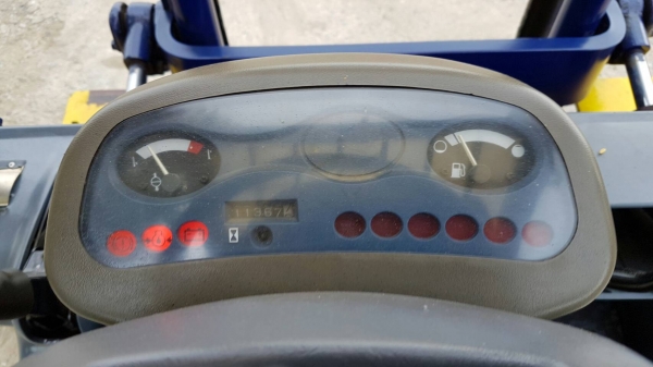 ขายด่วนรถยกKOMATSU FG25-14 ยก2.5ตันเสาสูง3เมตรยางตัน4เส้นเกียรออโต้รถนอกนำเข้ายังไม่เคยใช้งานในเมืองไทยเลย=รุ่นใหม่ขายถูกๆๆ