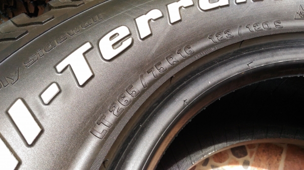 ขายยางลุยๆ BF 265/75/16 ปี 15