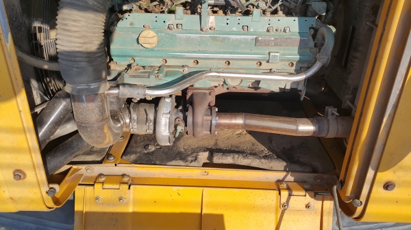 Volvo EC210B มีเล่มทะเบียนคะ รถพร้อมใช้ เครื่องดีเอวดีช่วงล่างแน่น ราคา 1,300,000. บาทต่อรองได้คะ