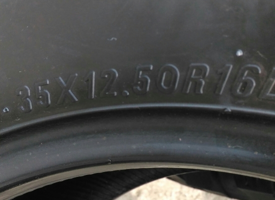 ขายยาง M/T 35x12.5 R 16 ขายยาง M/T 35x12.5 R 16